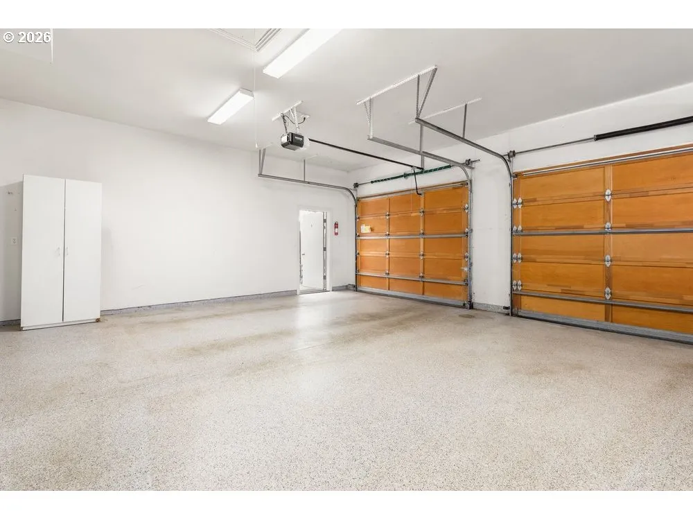 Garage-# 1