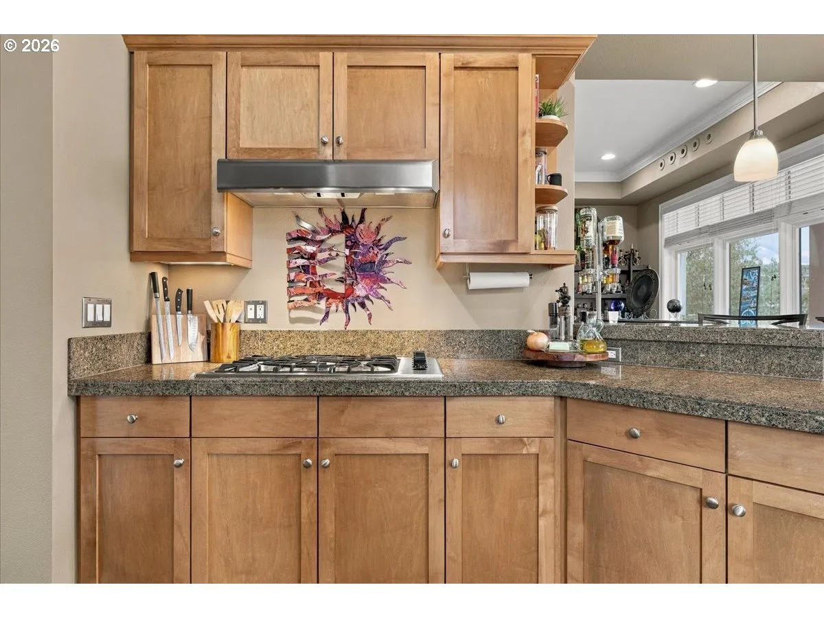 Kitchen-Cooking Island