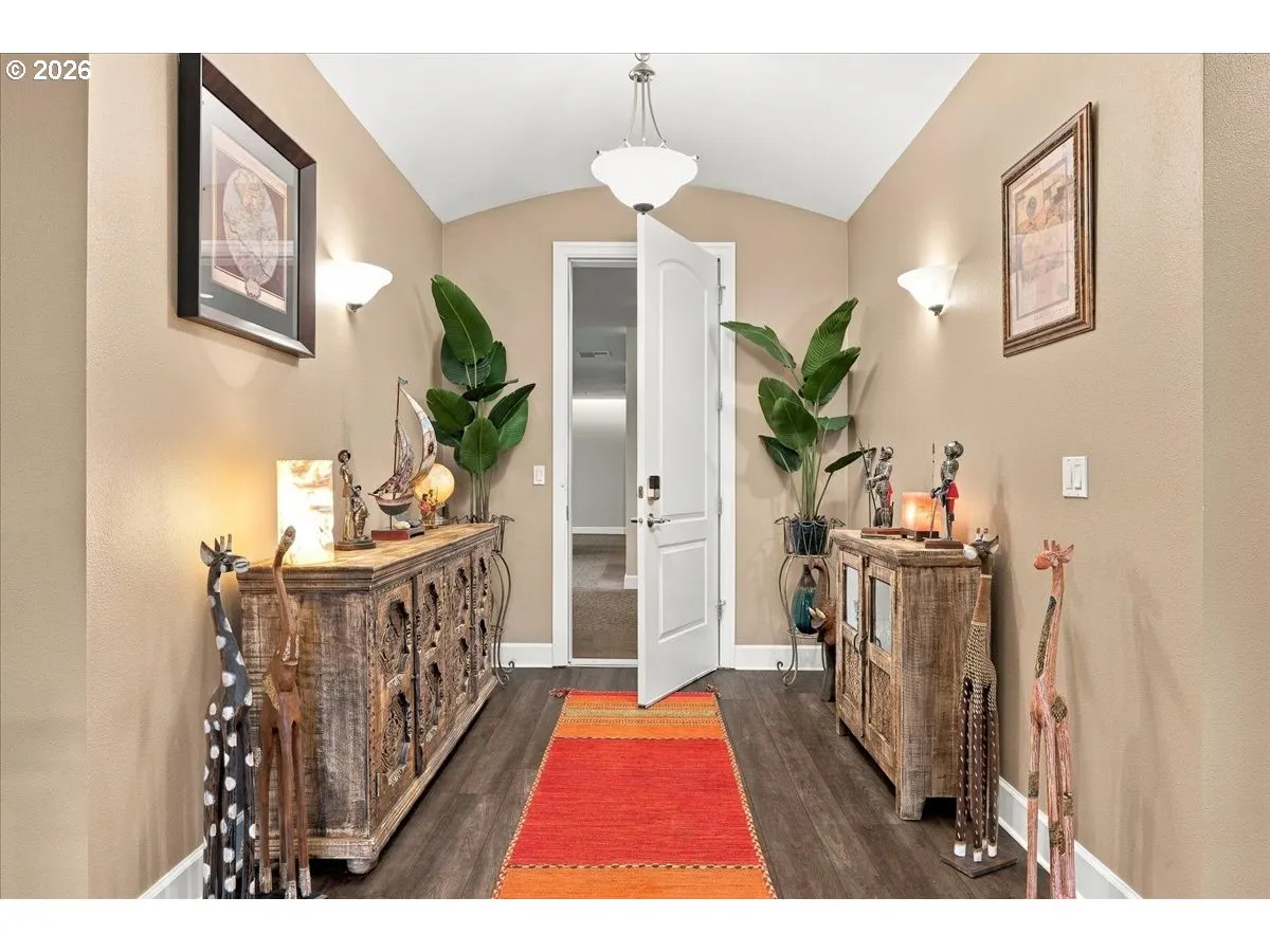 Entrance/Foyer