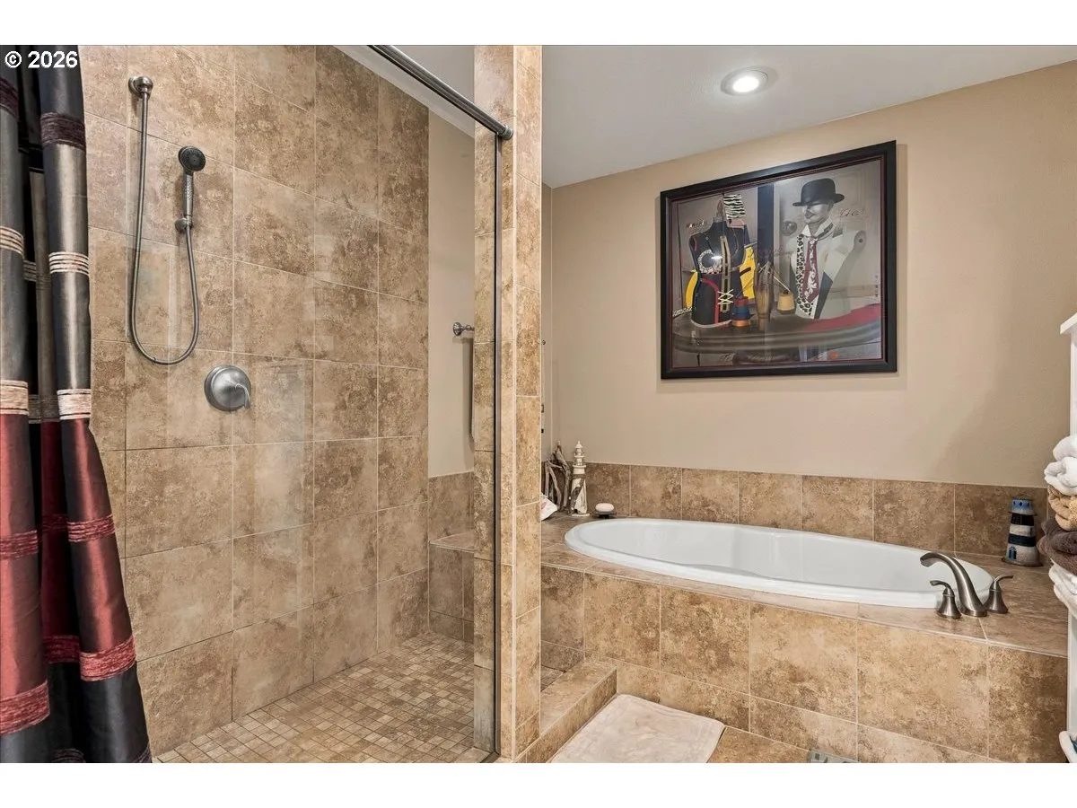 Bedroom, Owner's Suite