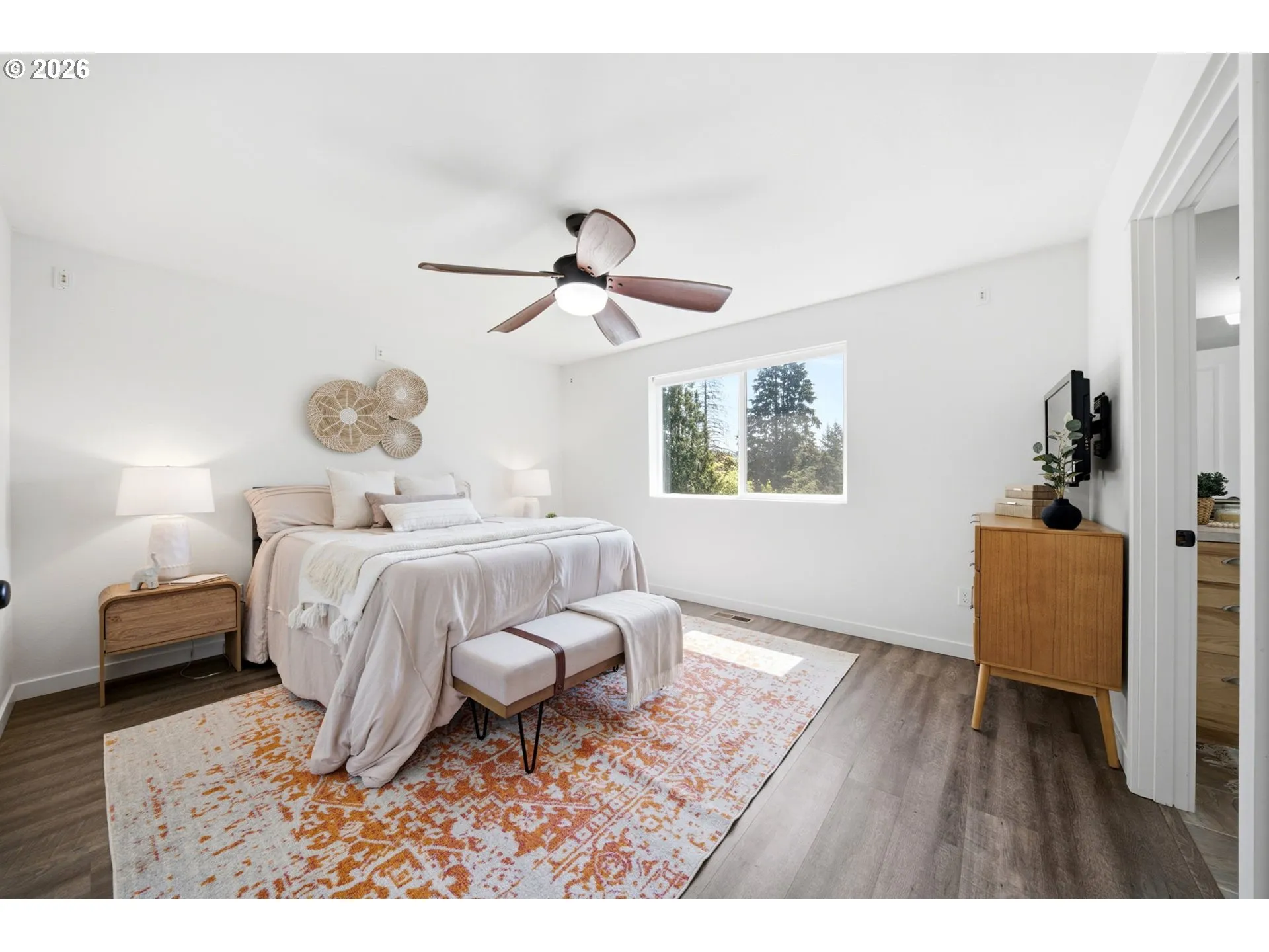 Bedroom, Primary