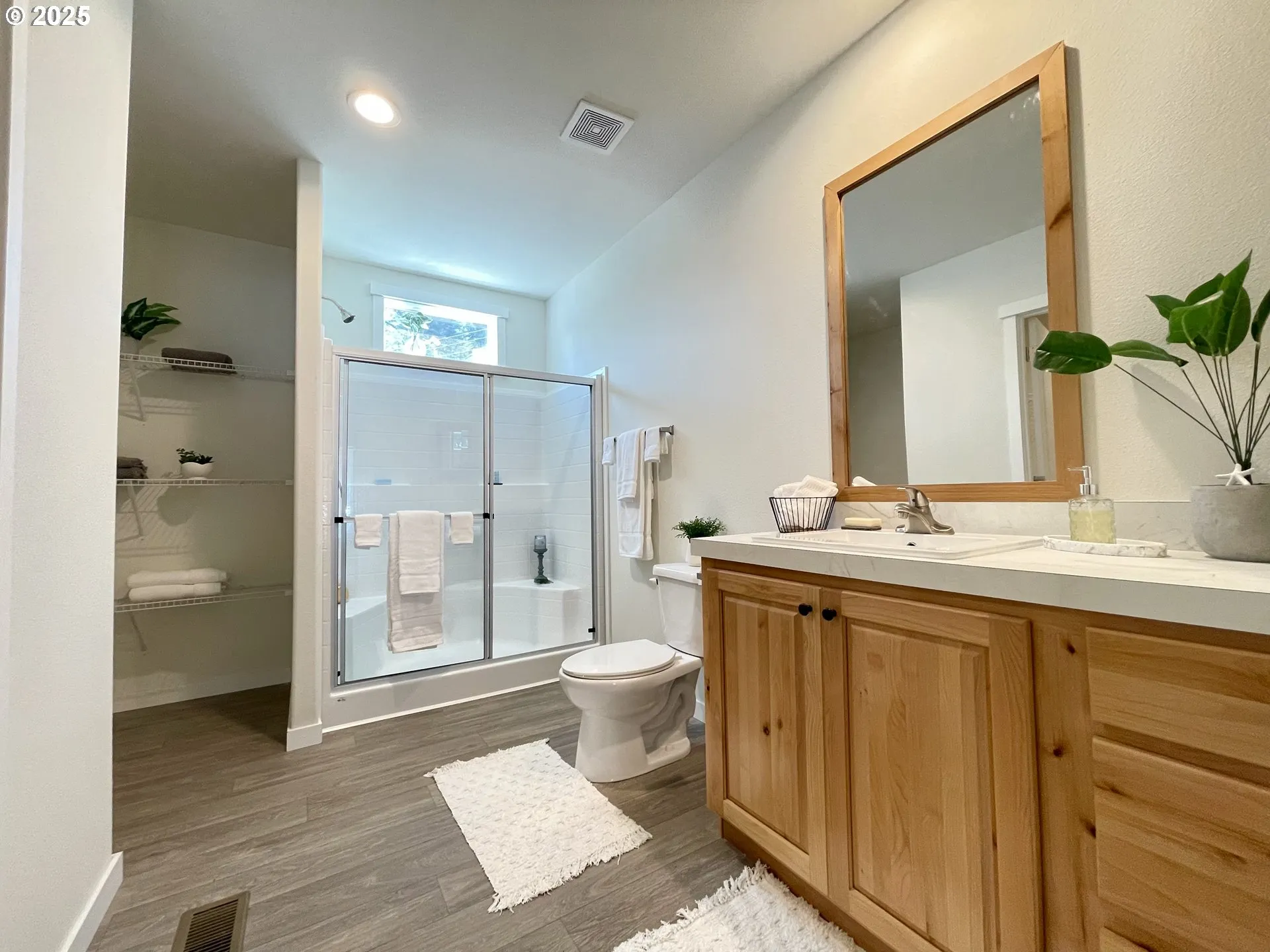 Bathroom, Attached-Walk in Shower
