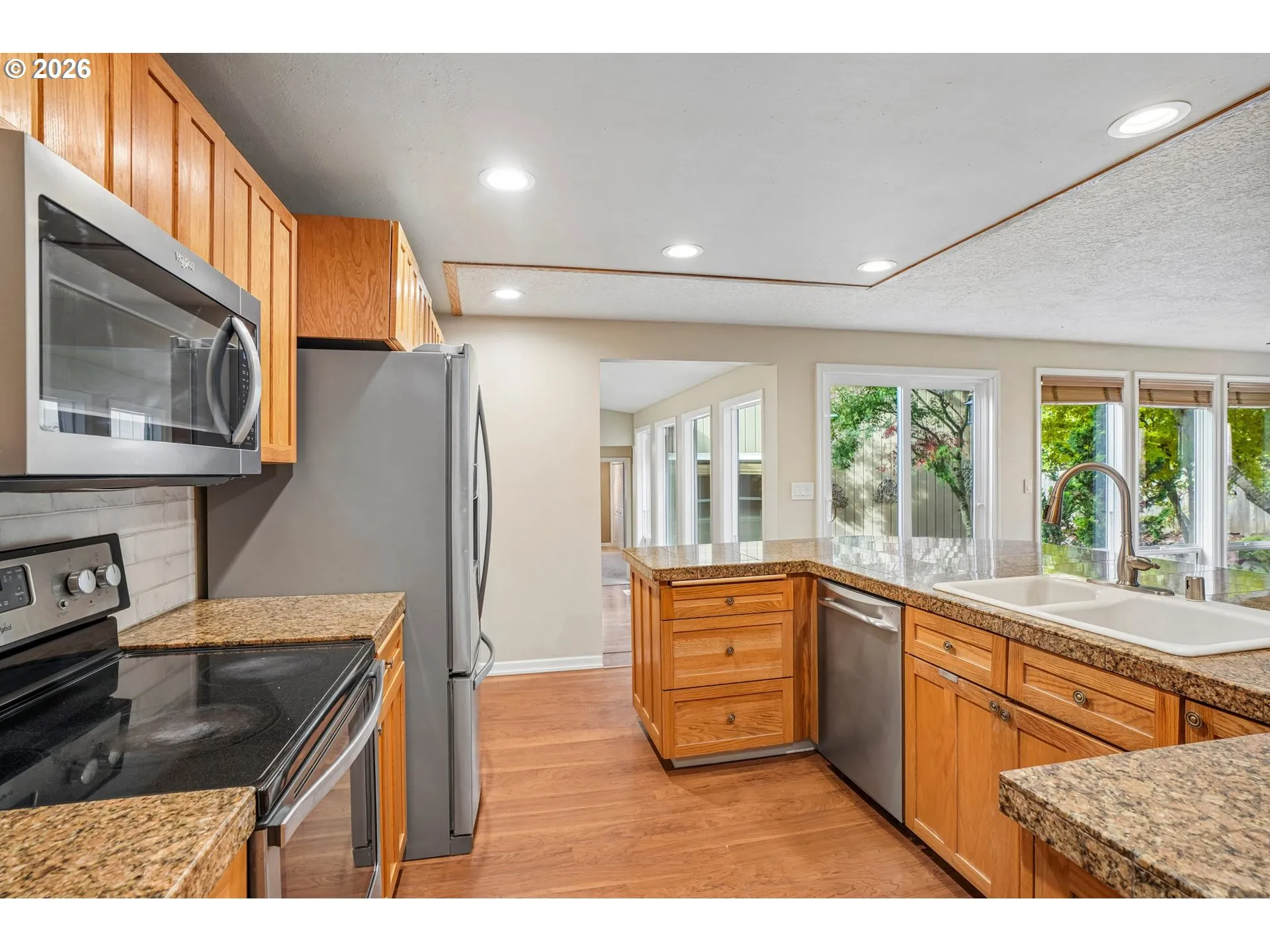 Kitchen-Eating Area