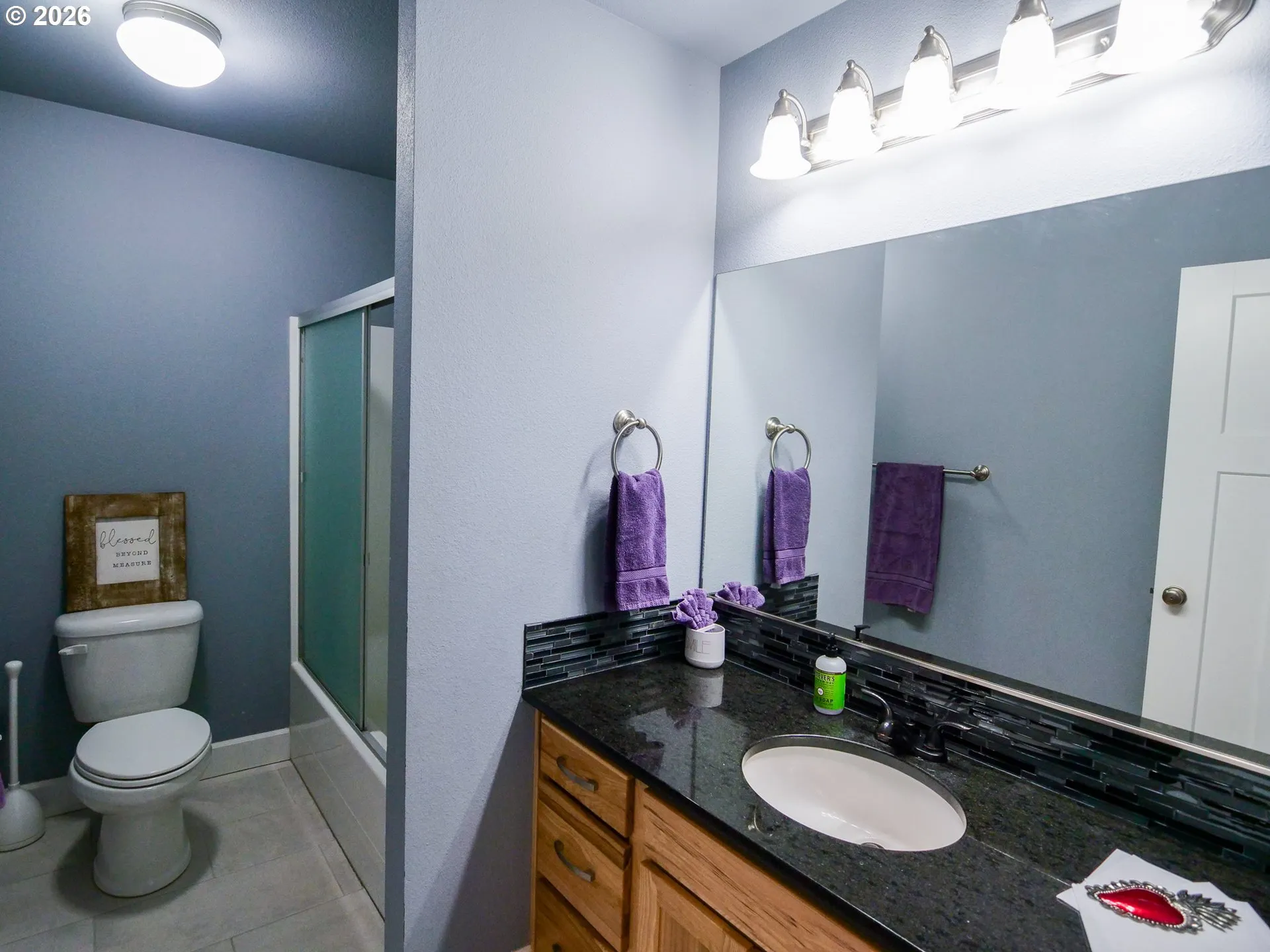 Bathroom-Upper