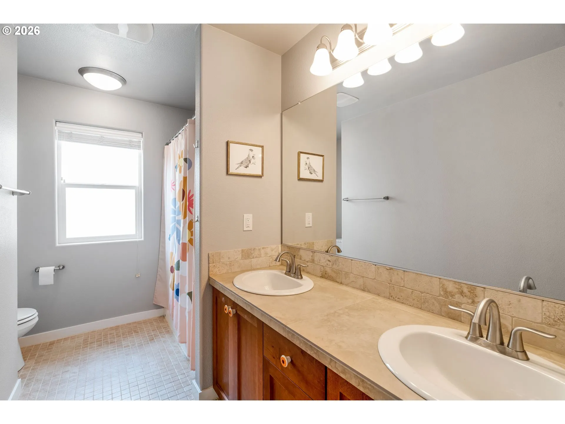 Bathroom-Upper