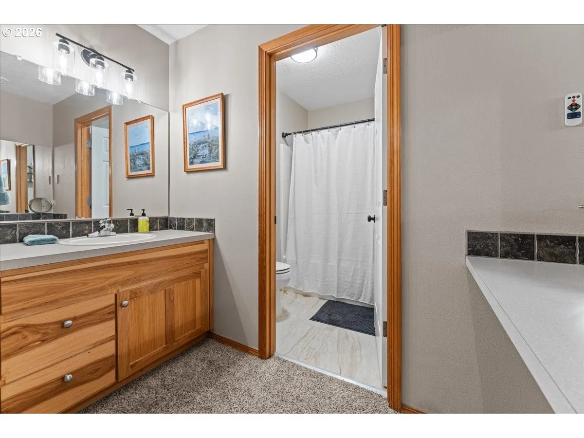 Bathroom-Hall