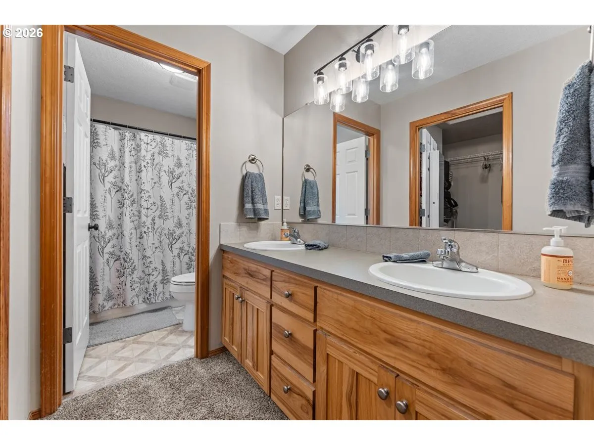 Owner's Suite Bathroom
