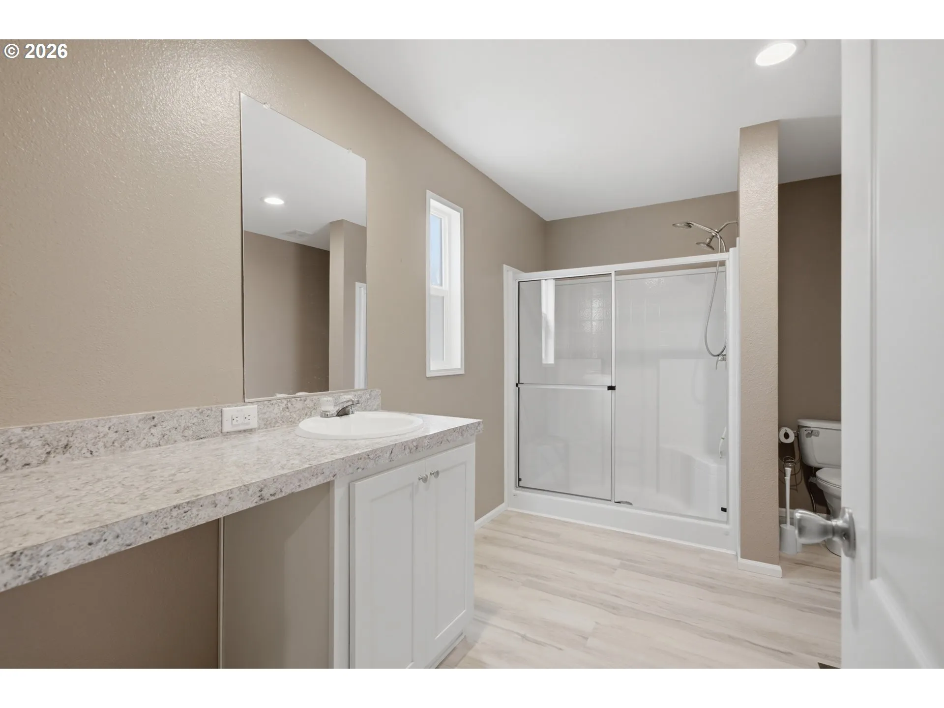 Bathroom, Attached-Main