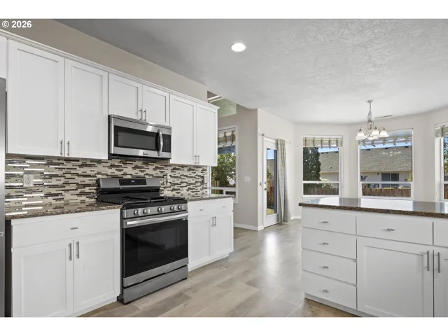 Kitchen-Oven