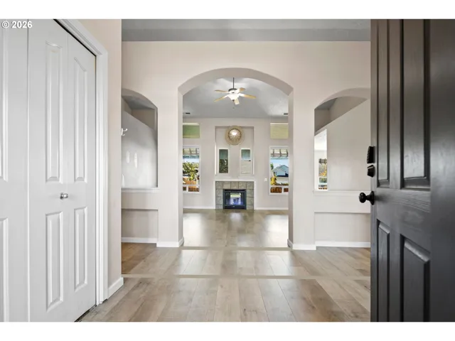 Entrance/Foyer