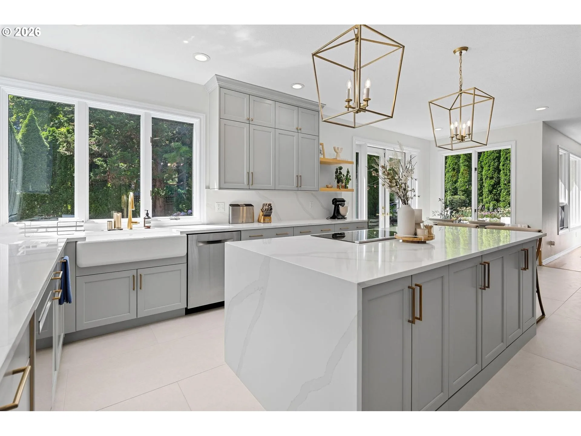 Kitchen-Cooking Island