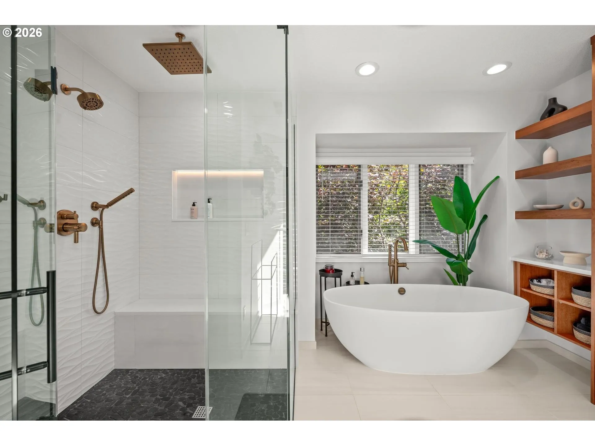 Bathroom, Attached-Walk in Shower