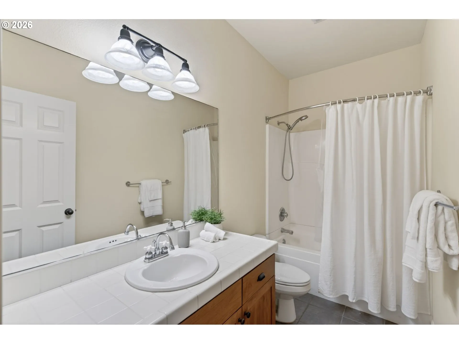 Bathroom-Lower