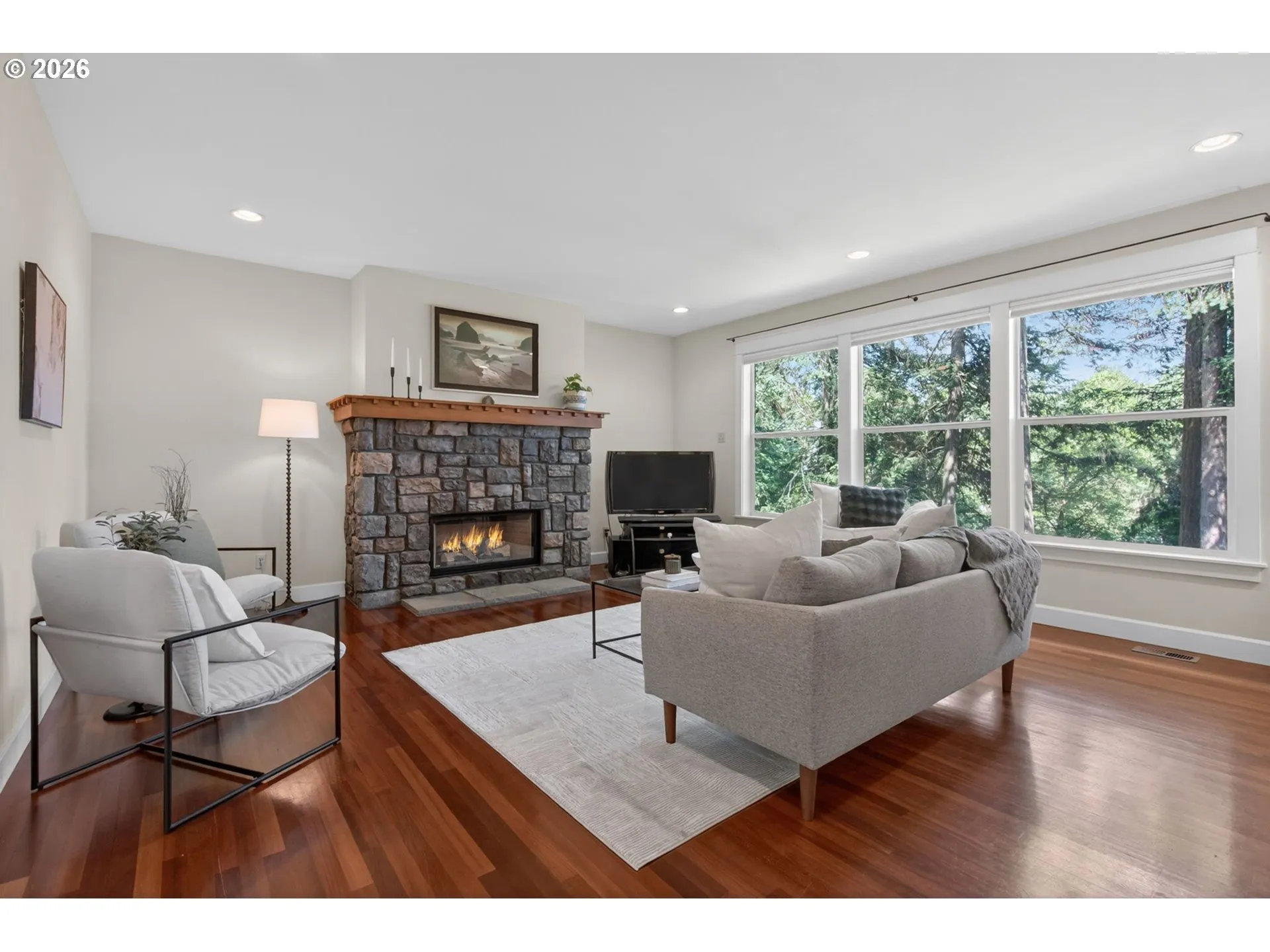Living Room-Fireplace