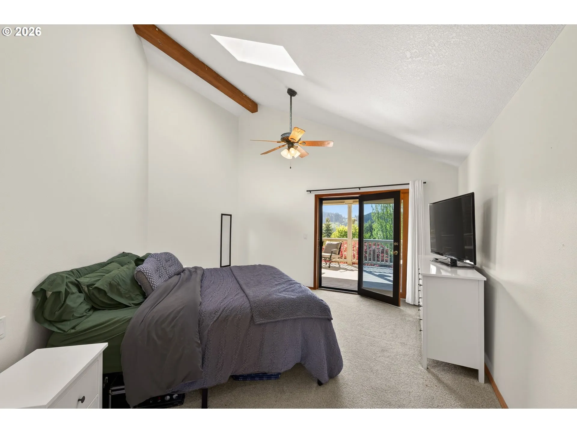 Primary Bedroom-Upper