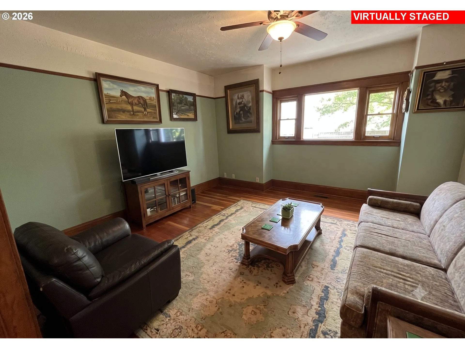 Living Room-Ceiling Fan