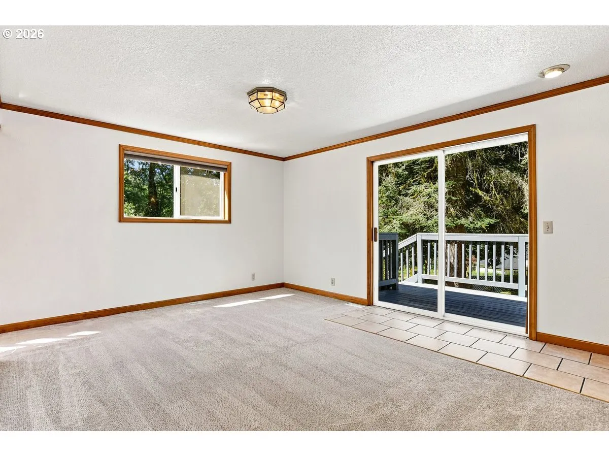 Bedroom, Primary