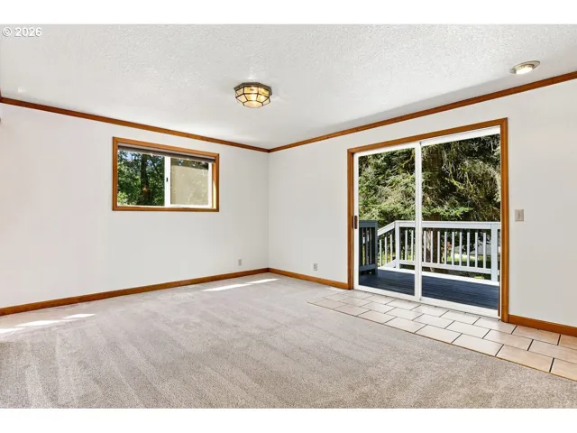 Bedroom, Primary