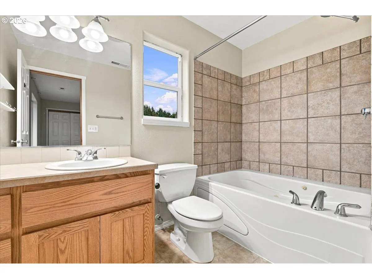 Owner's Suite Bathroom