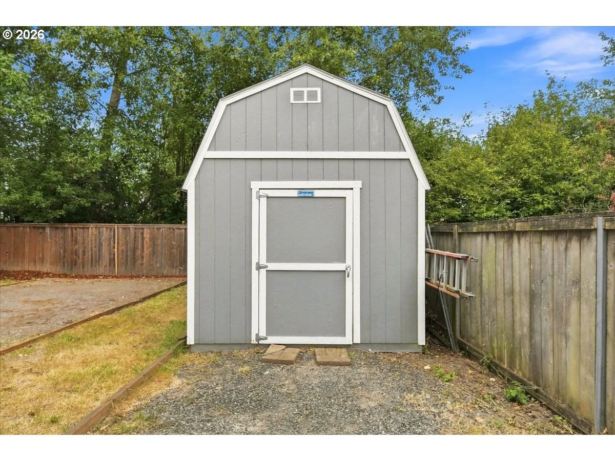Shed