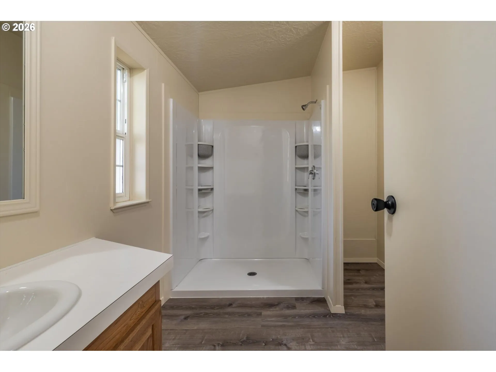 Bathroom-Walk in Shower