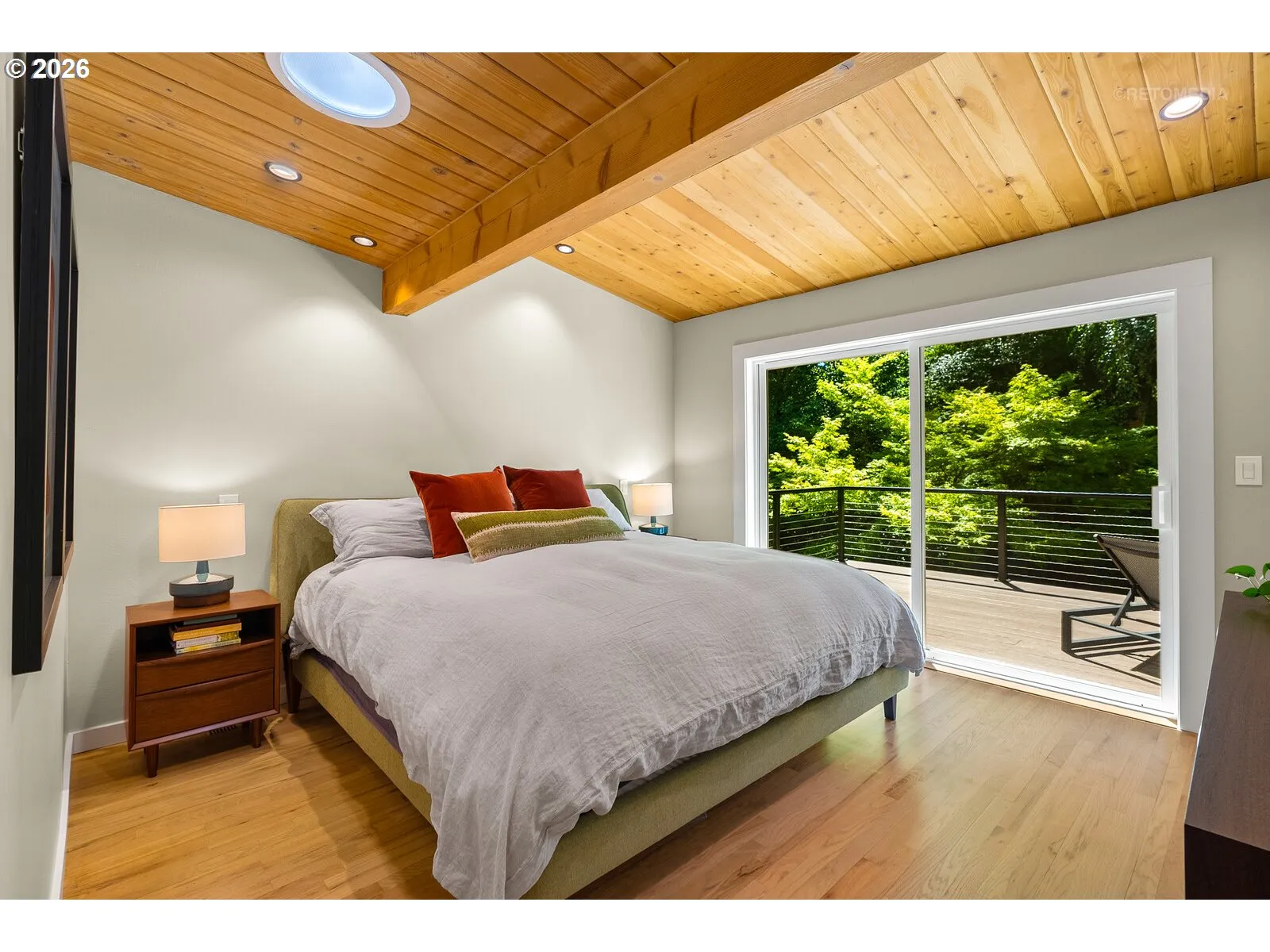 Bedroom, Owner's Suite-Main
