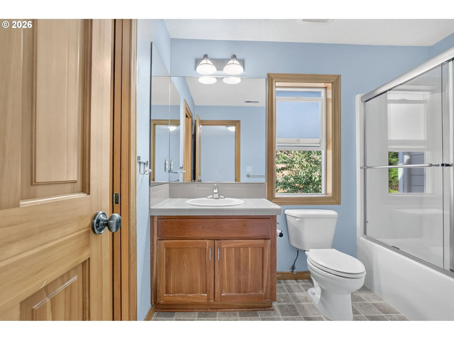 Bathroom-Upper