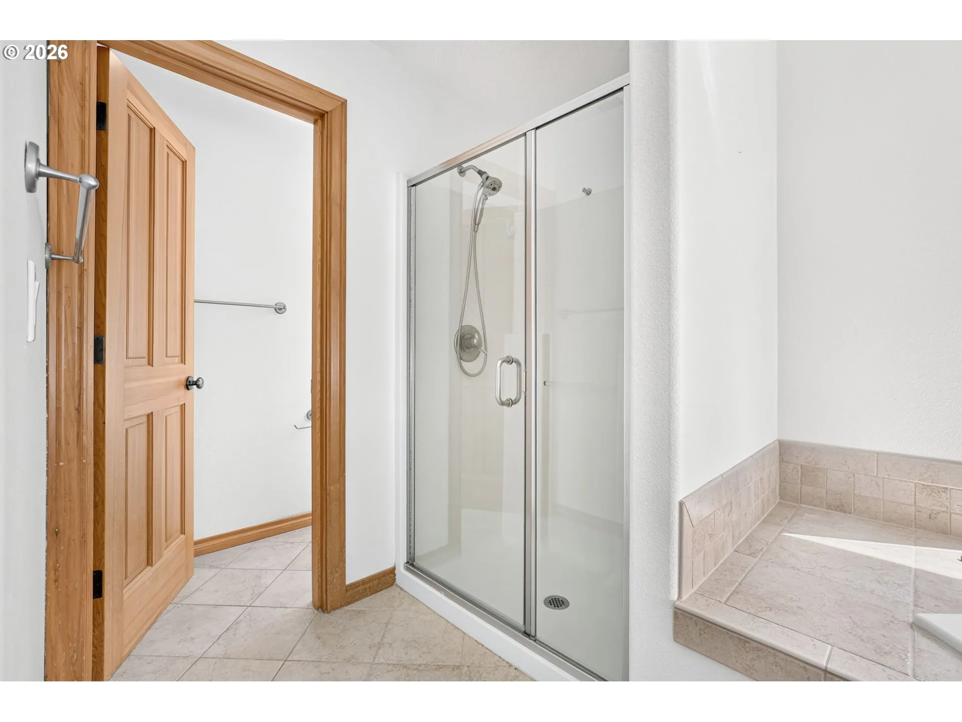 Bathroom-Walk in Shower