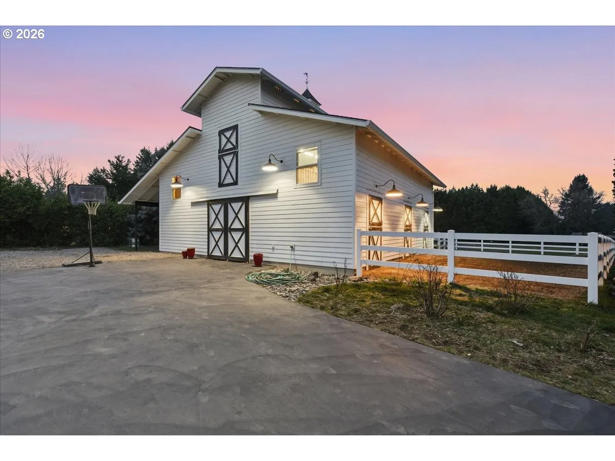 Barn