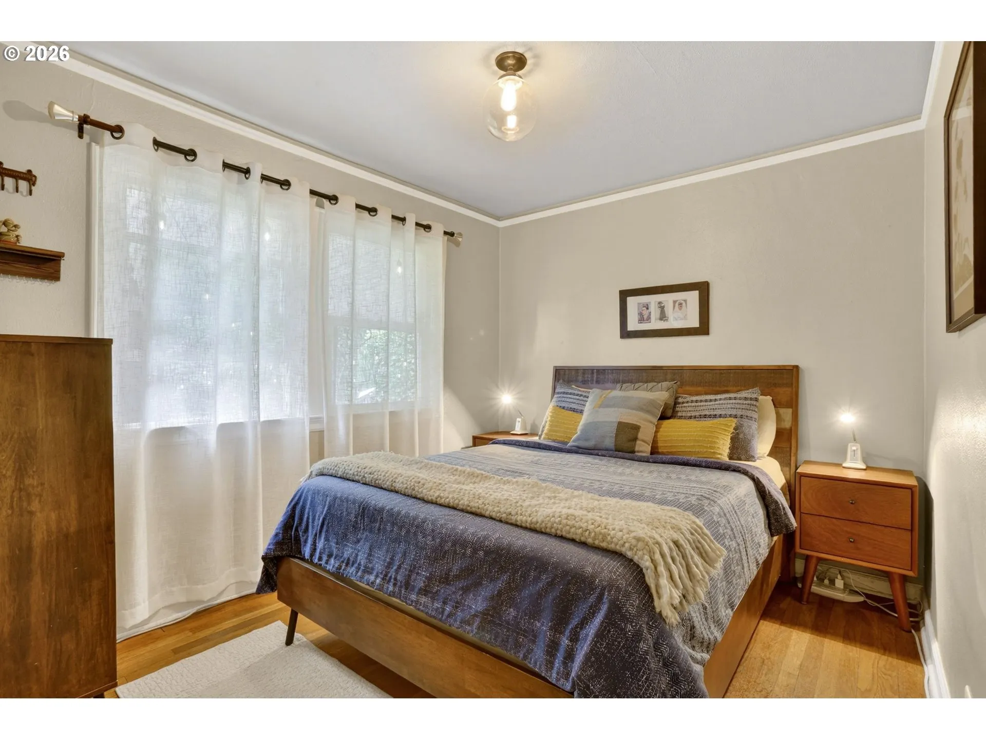 Bedroom, Primary