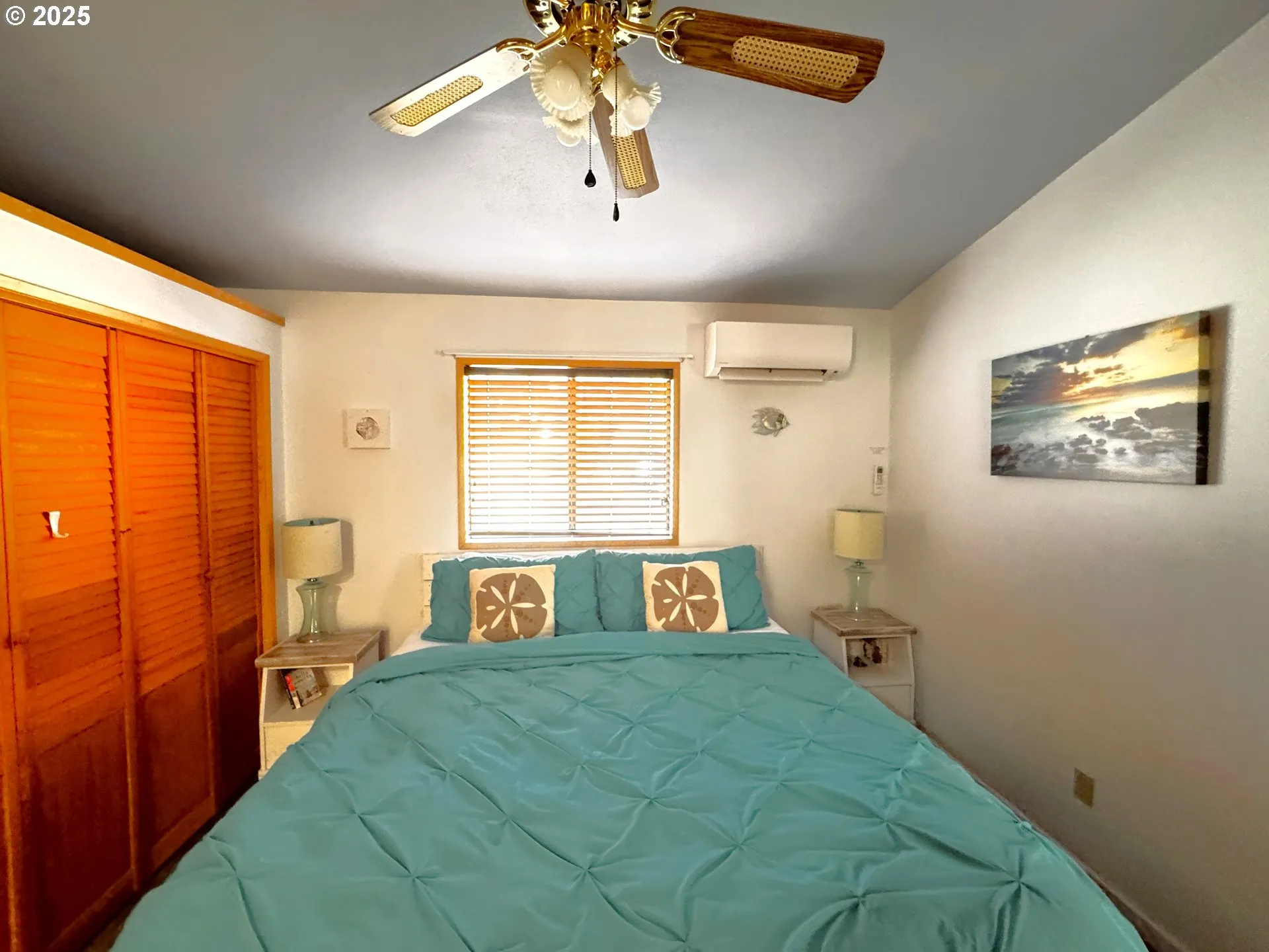 Bedroom, Primary