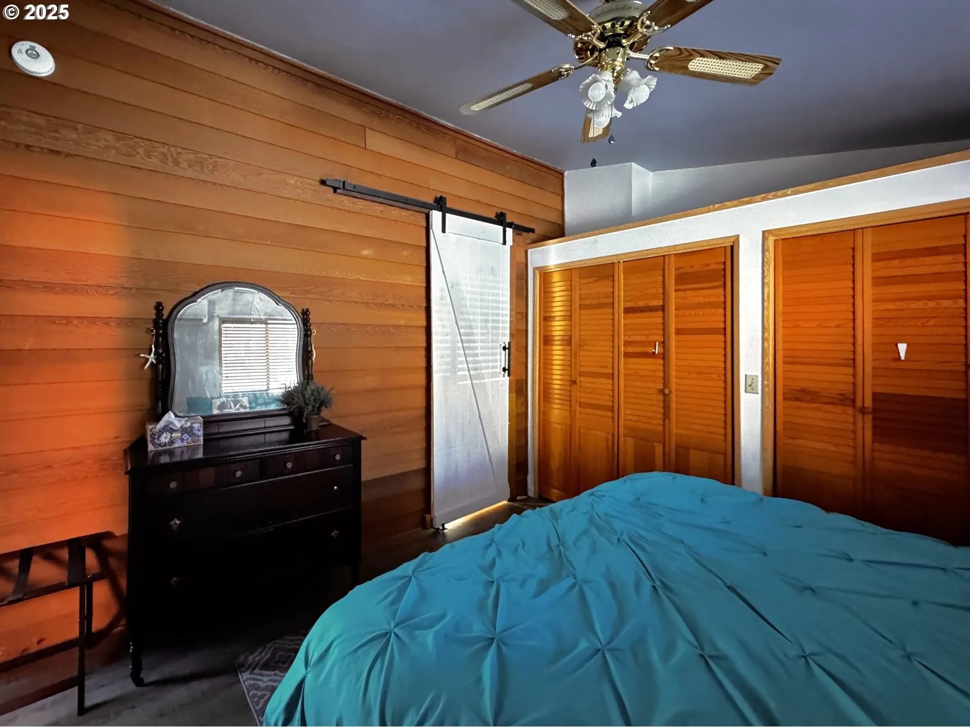 Bedroom, Primary
