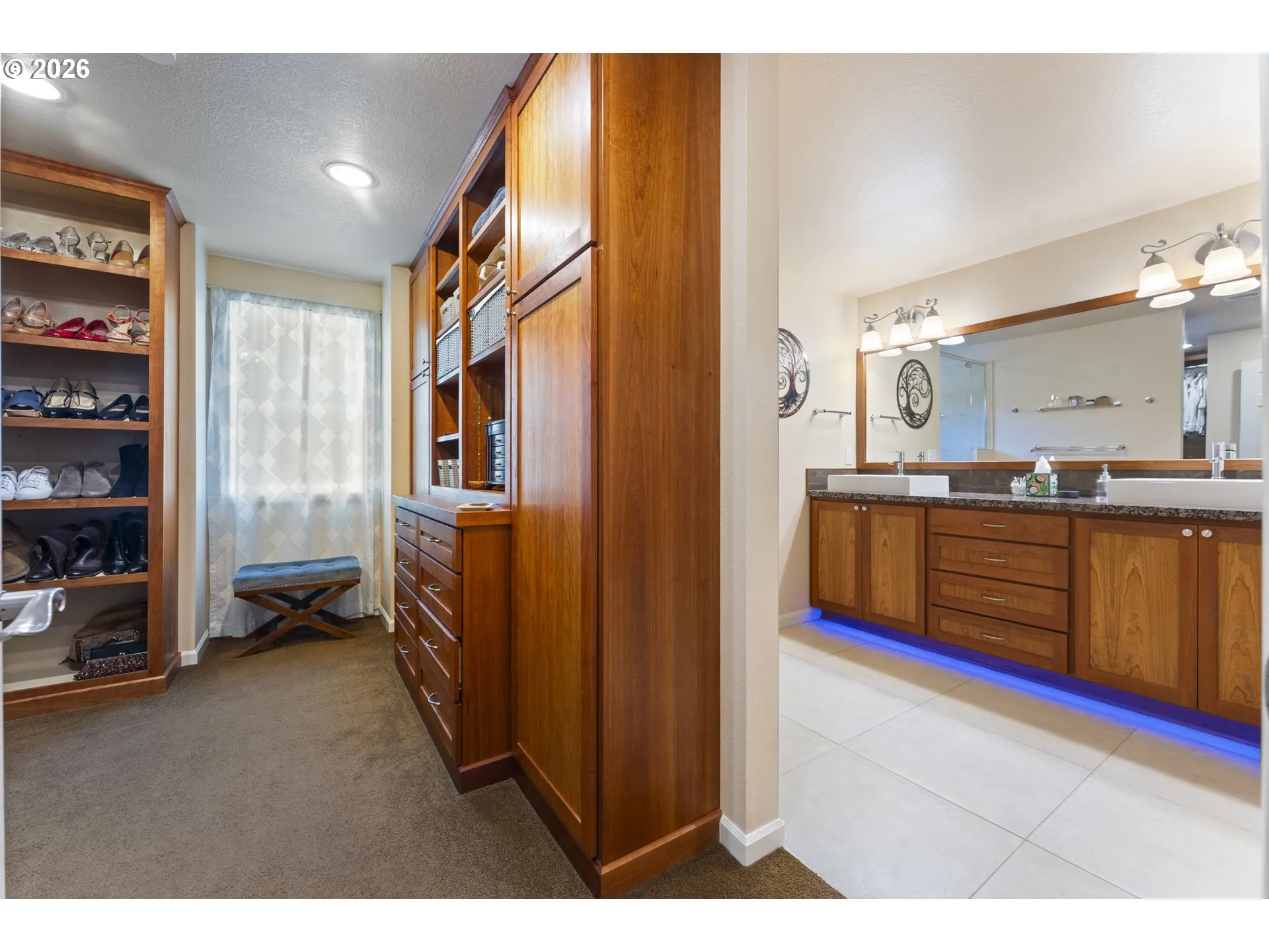 Bathroom, Attached-Double Sinks