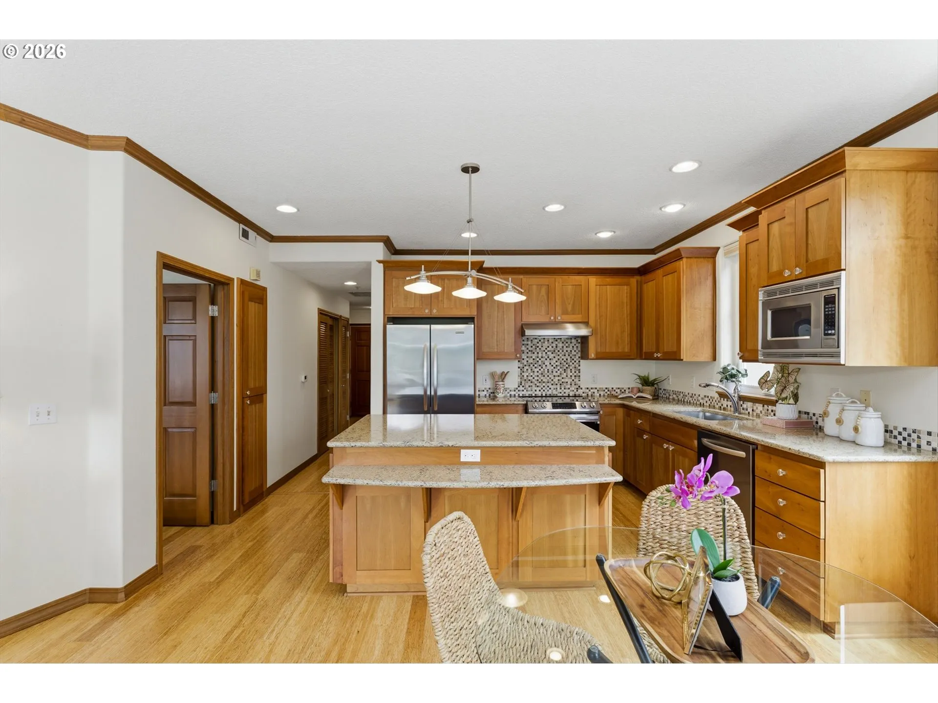 Kitchen-Eating Area