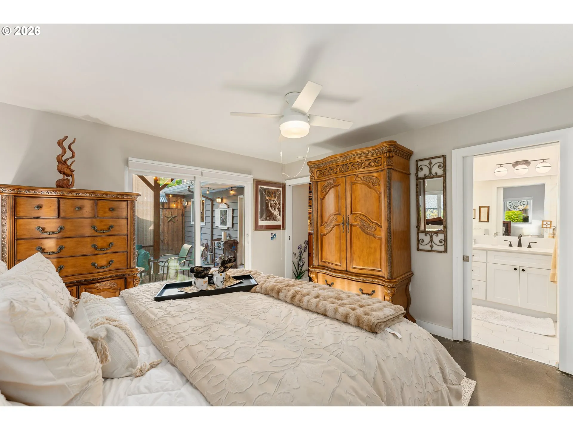 Bedroom, Owner's Suite