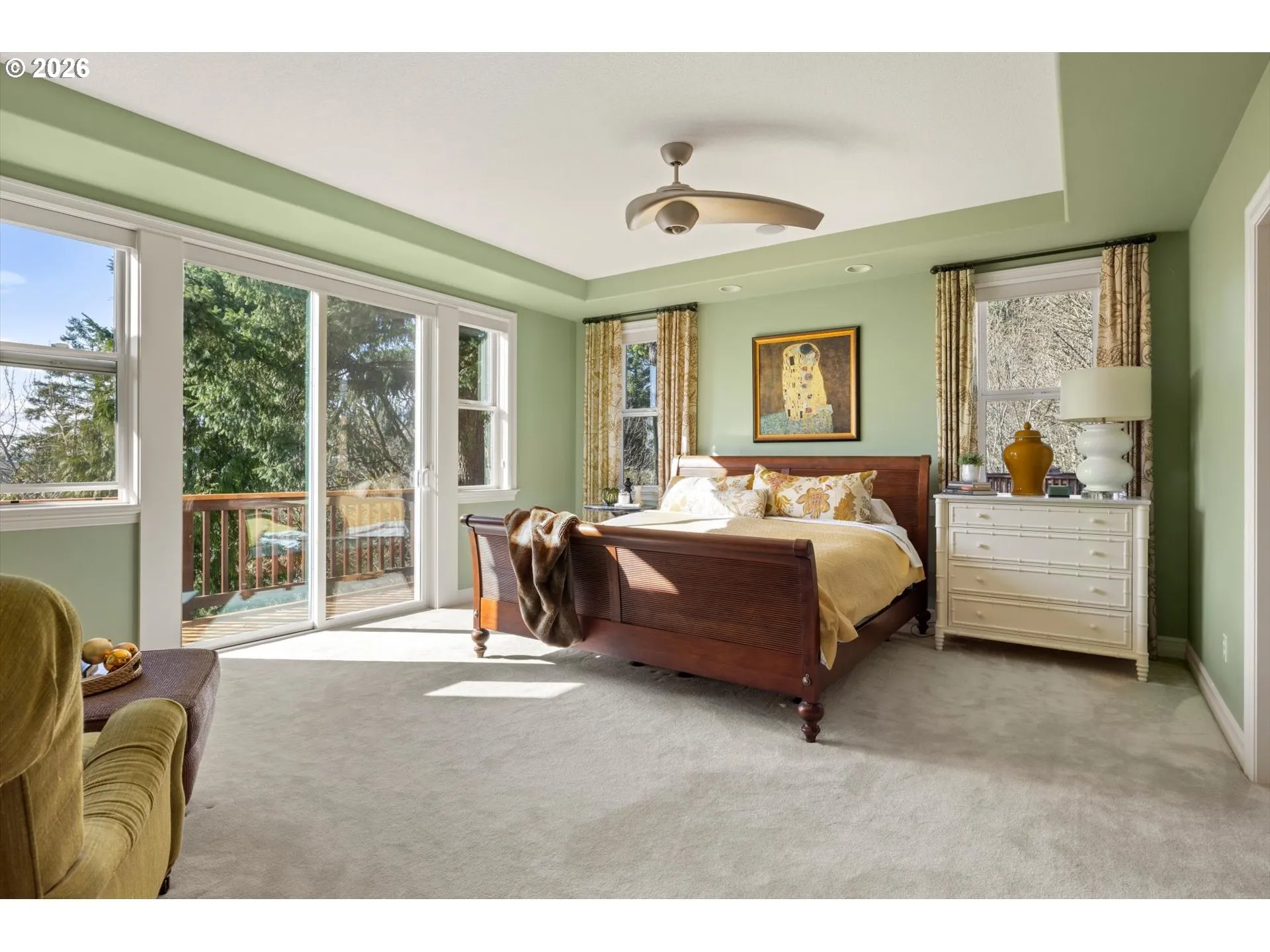 Primary Bedroom-Upper