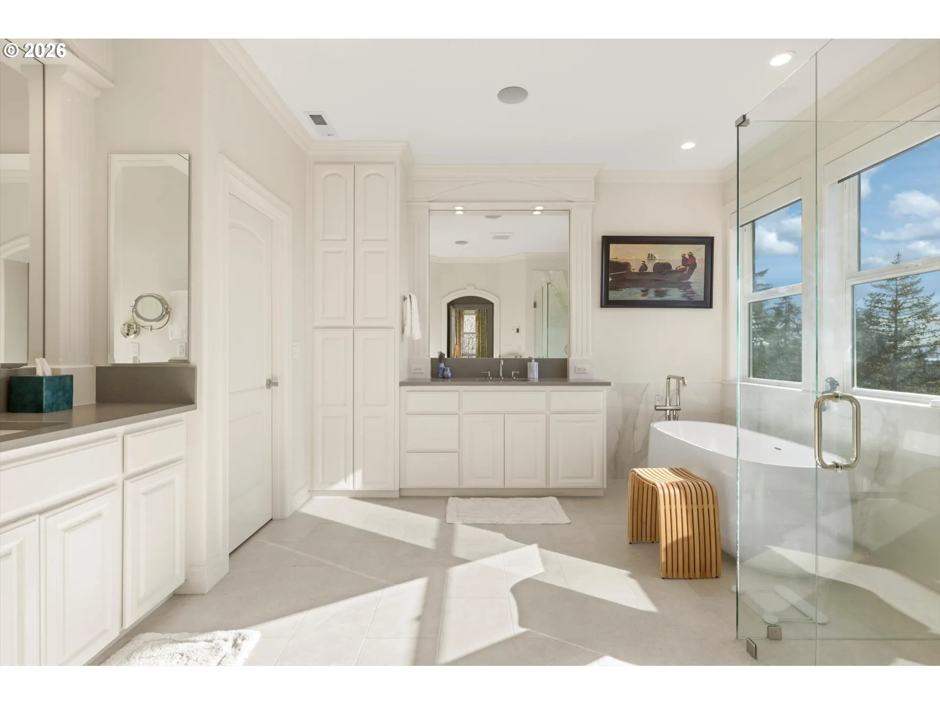 Bathroom, Attached-Garden Tub