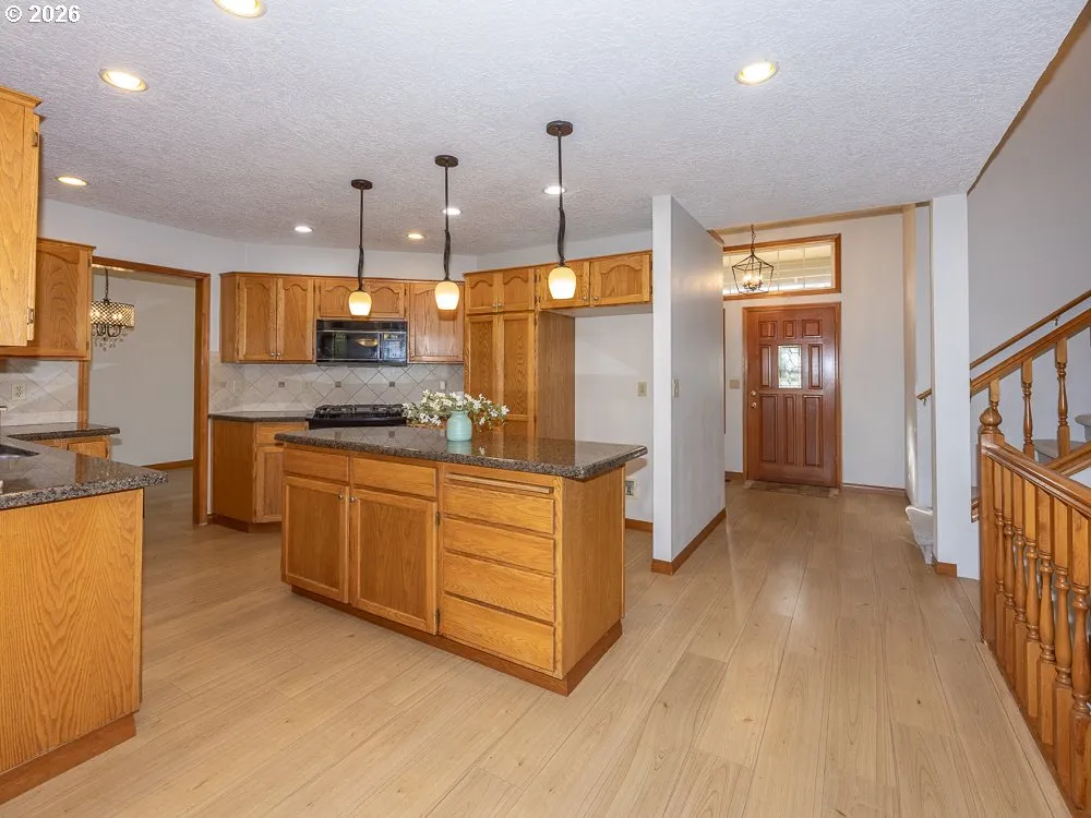 Kitchen-Island
