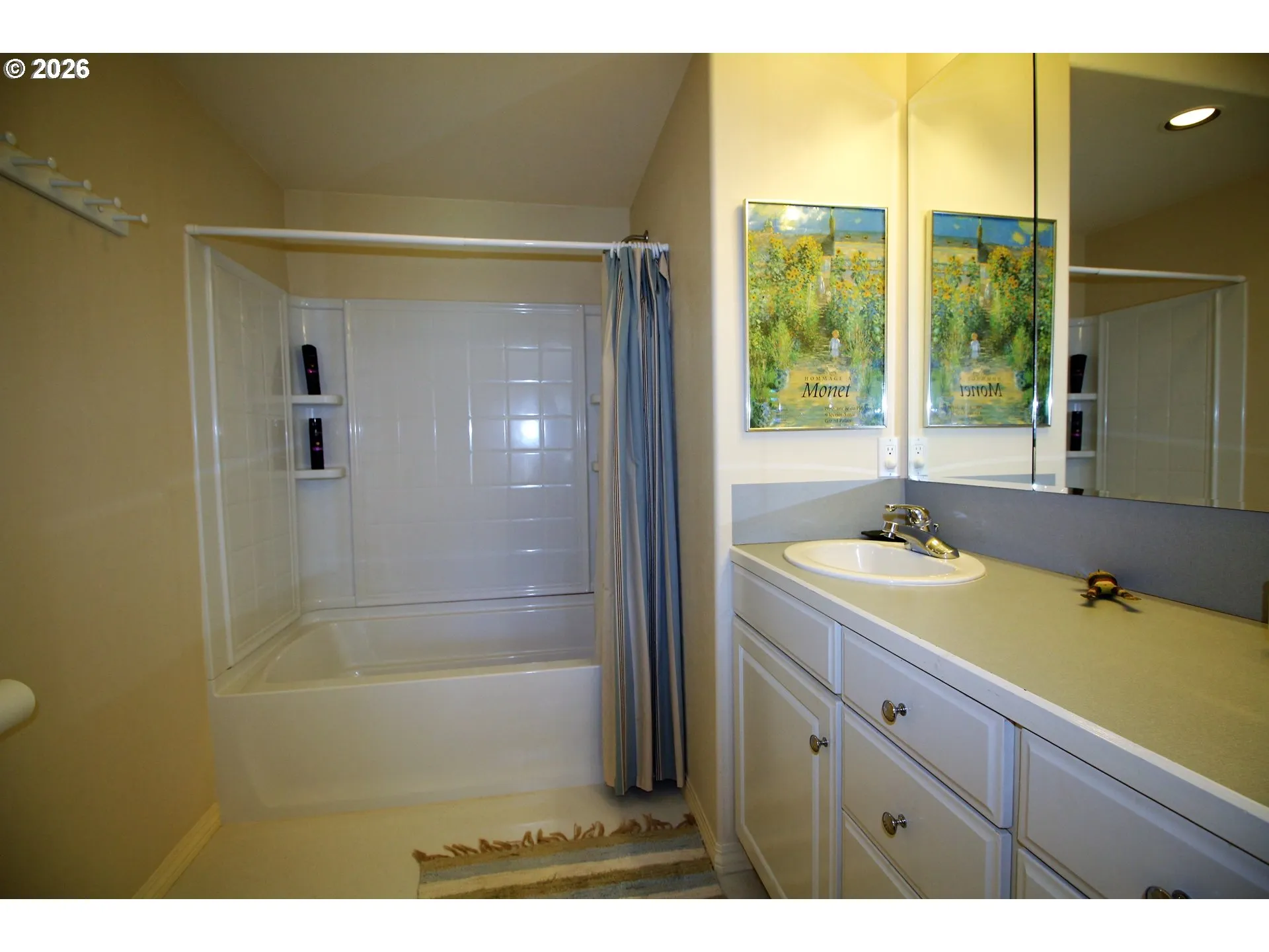Bathroom, Attached