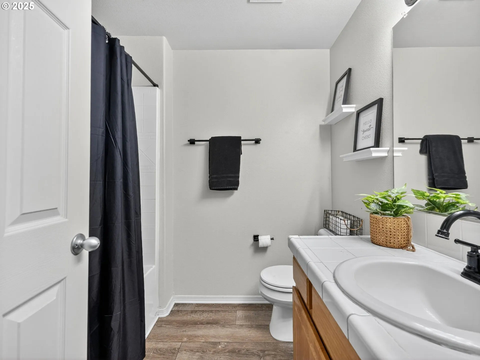 Bathroom-Upper