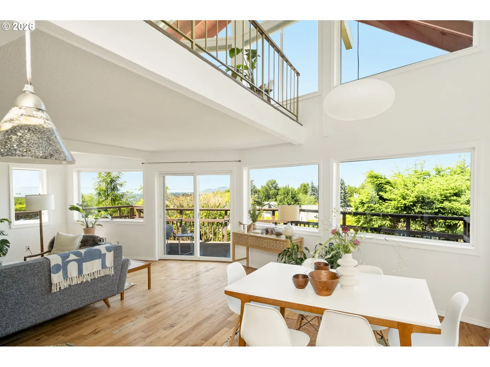 Dining Room-Vaulted Ceilings