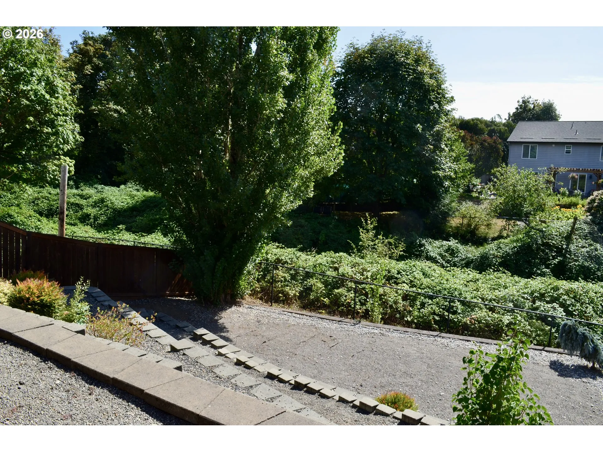 Yard-Back