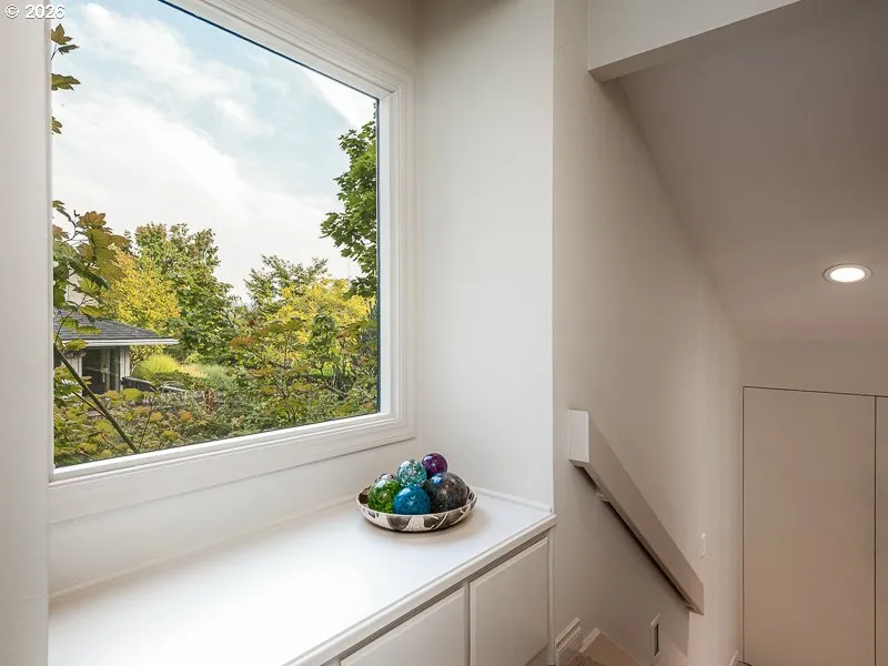 Bedroom, Primary-Upper