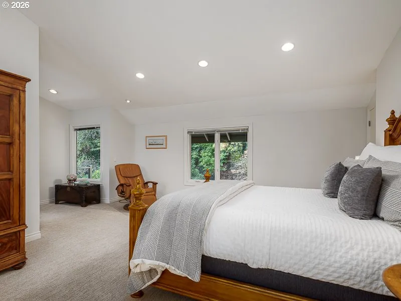 Bedroom, Primary-Upper