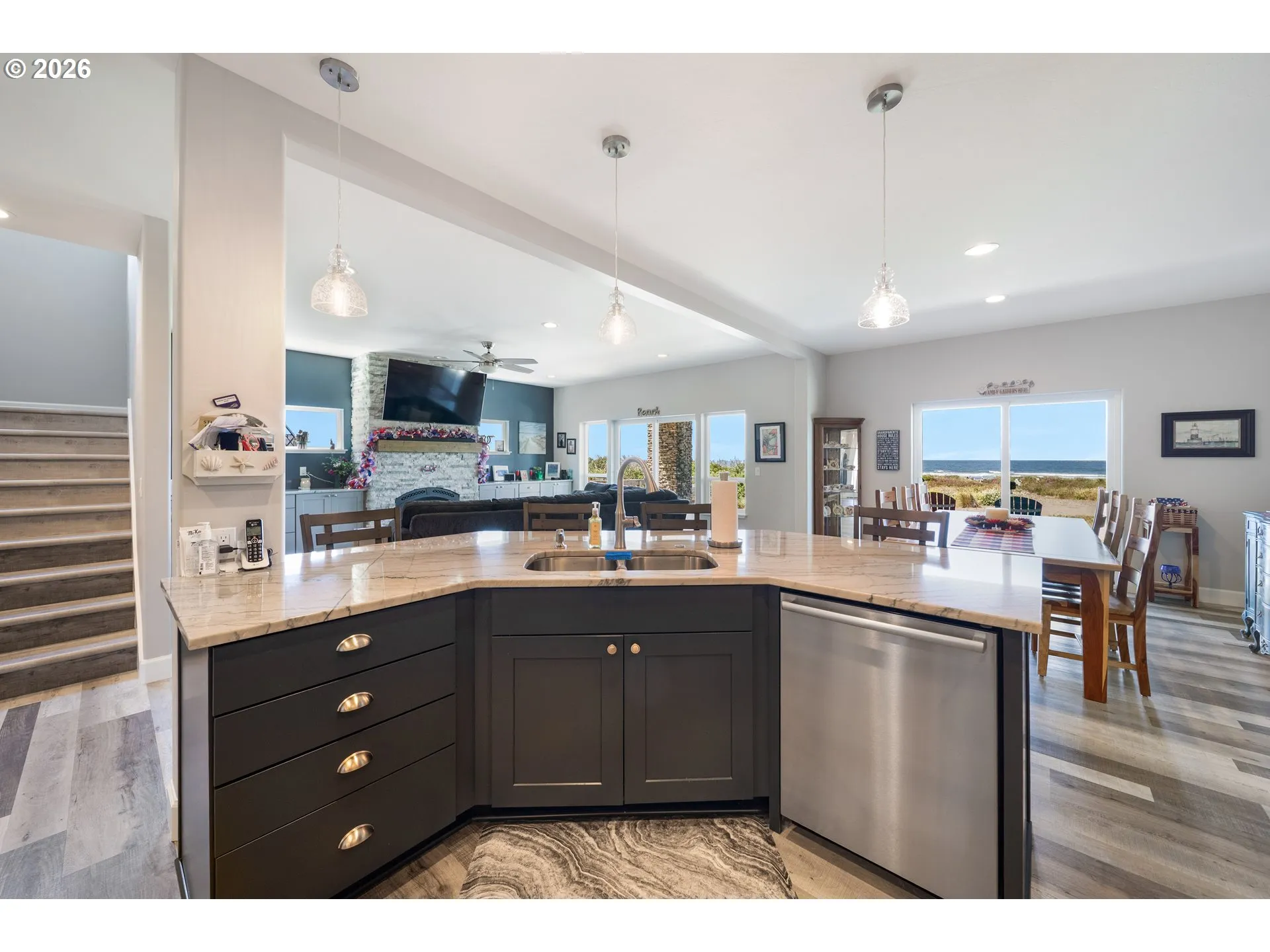 Kitchen-Island