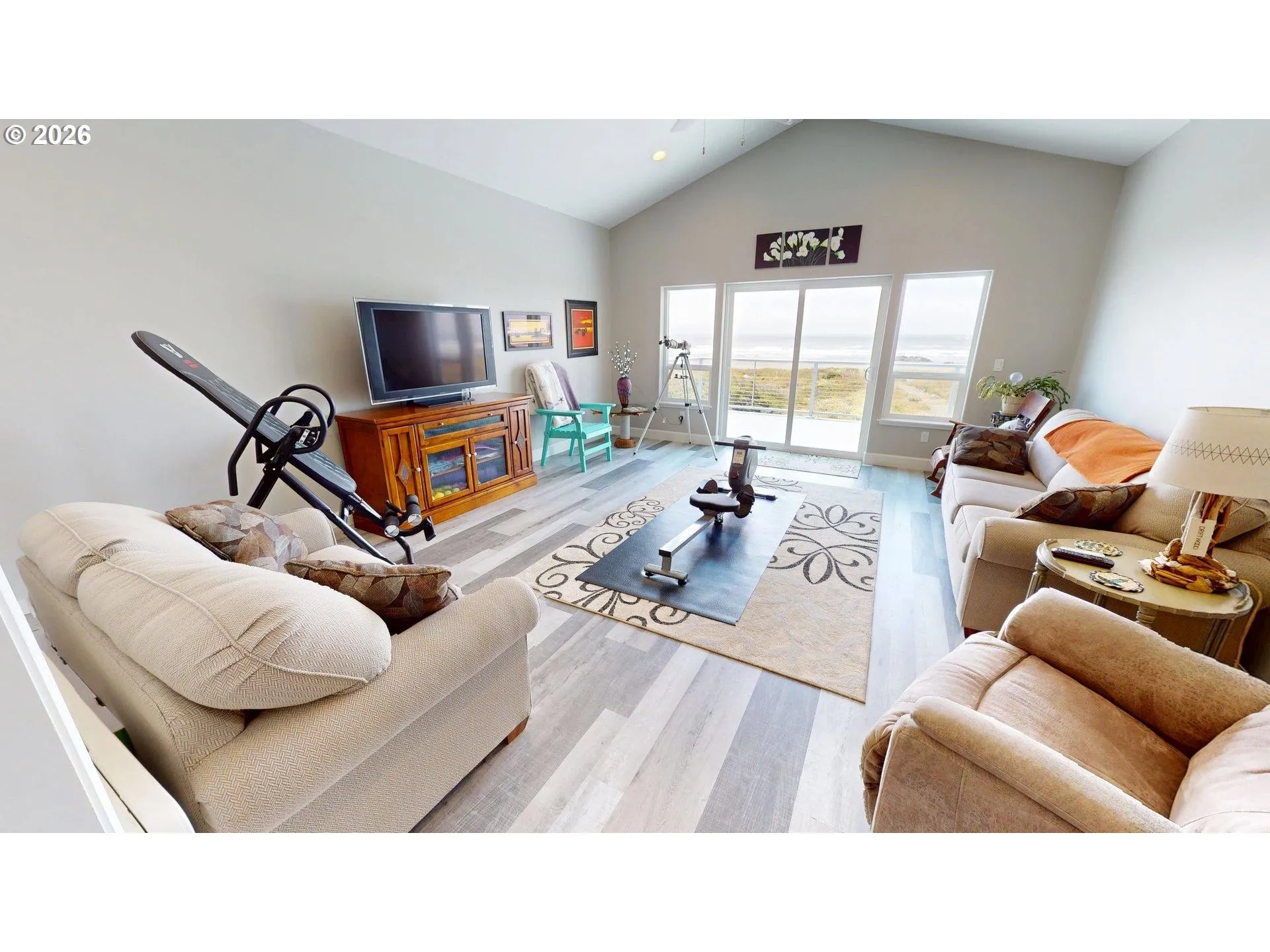 Family Room-Upper