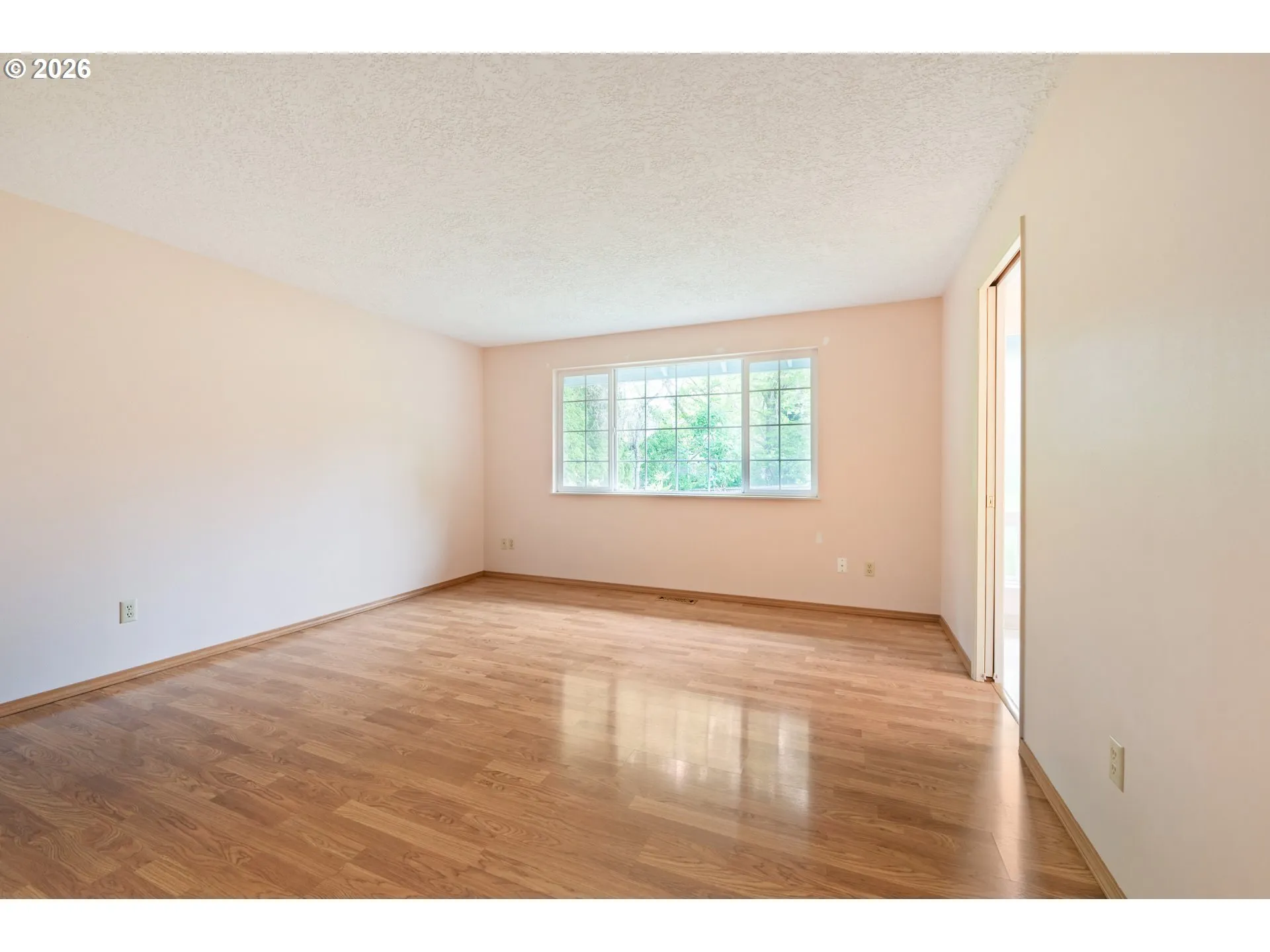 Primary Bedroom-Main