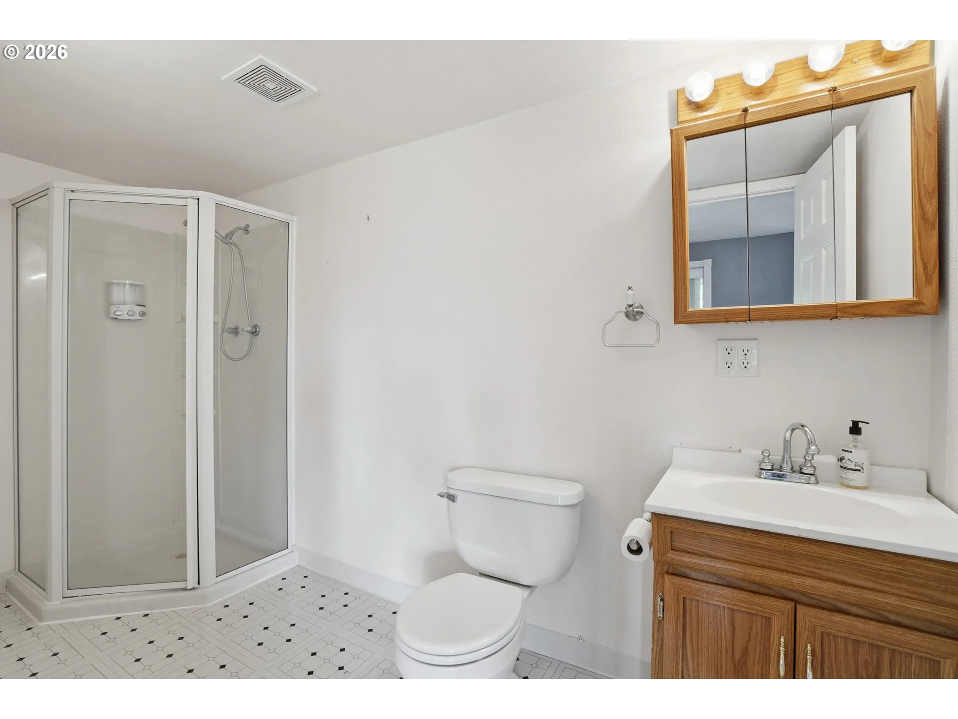 Bathroom-Lower