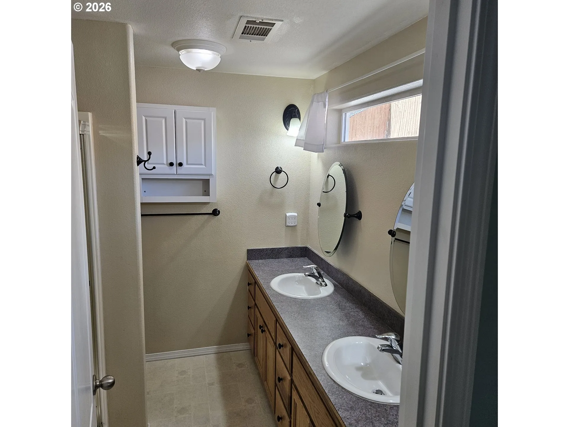 Bathroom-Double Sinks