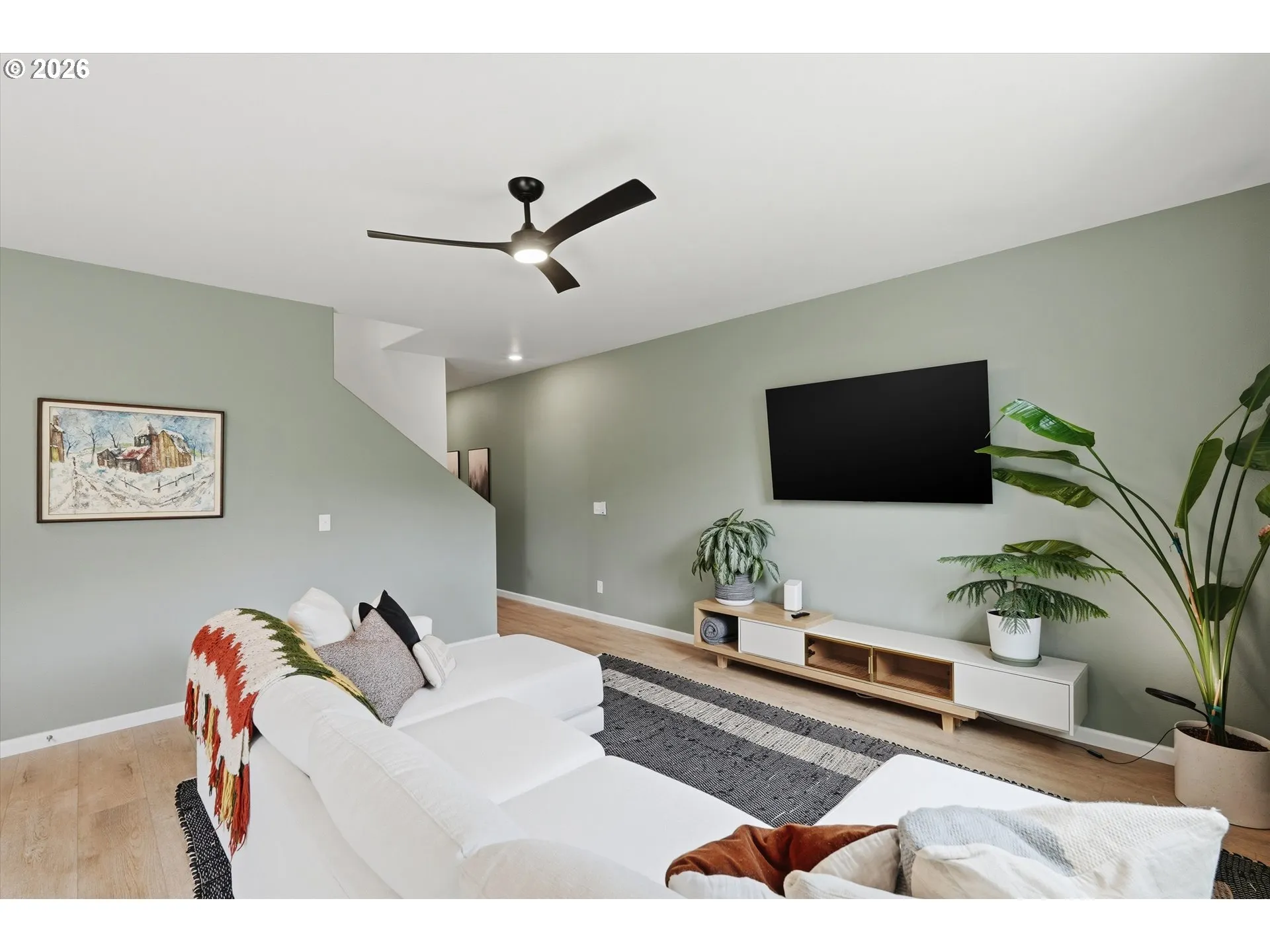 Living Room-Ceiling Fan